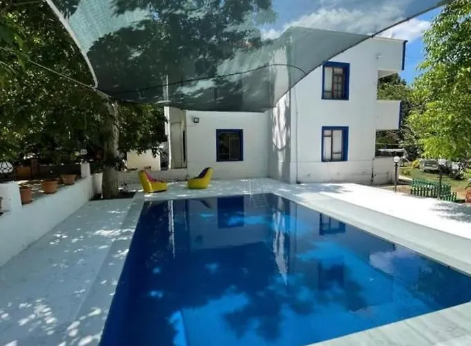 Hotel Sakliderebutikotel Edremit (Balikesir)