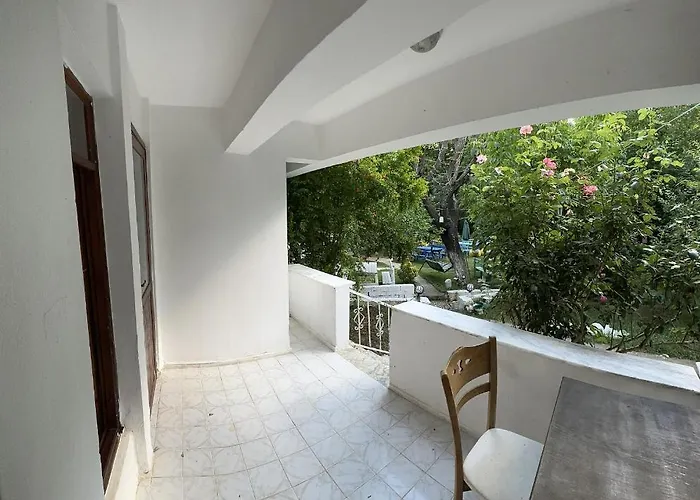 Hotel Sakliderebutikotel *