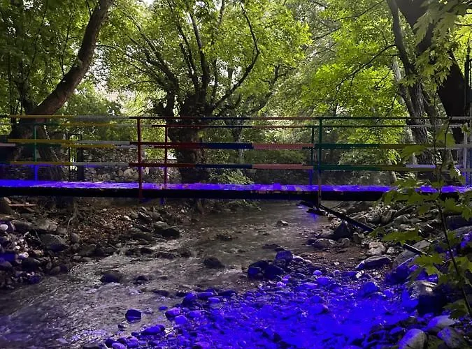 Sakliderebutikotel Hotel *