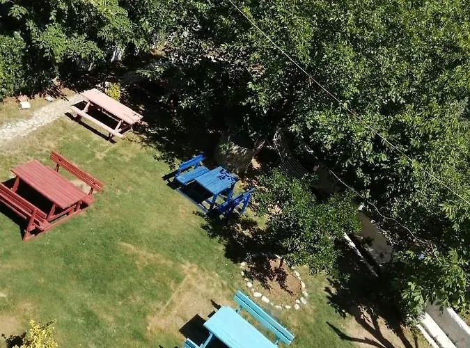 Sakliderebutikotel * 에드레미트