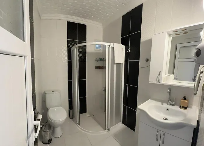 Sakliderebutikotel Hotel *