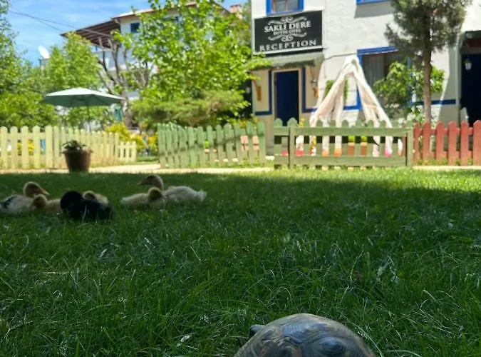 Hotel Sakliderebutikotel Edremit (Balikesir)