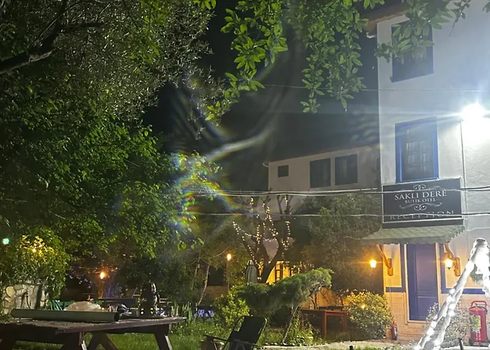 Sakliderebutikotel Hotel