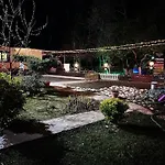 Sakliderebutikotel * אדרמיט