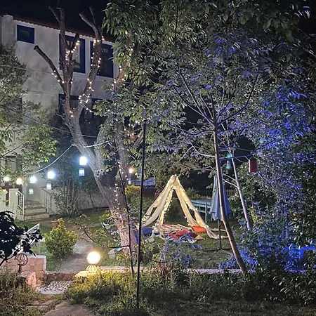 Sakliderebutikotel *