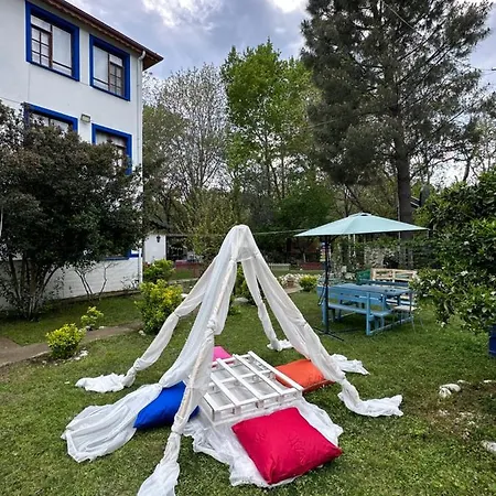 Sakliderebutikotel *