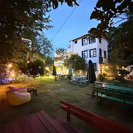 Sakliderebutikotel * Edremit (Balikesir)