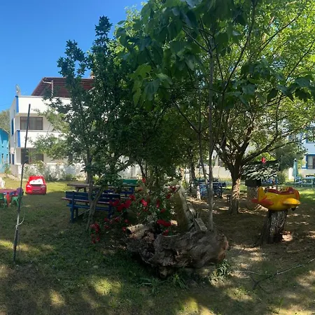 Hotel Sakliderebutikotel *