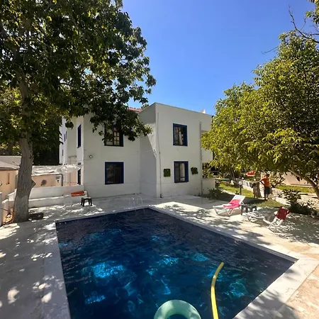 Hotel Sakliderebutikotel Edremit (Balikesir)