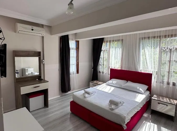 فندق Sakliderebutikotel *