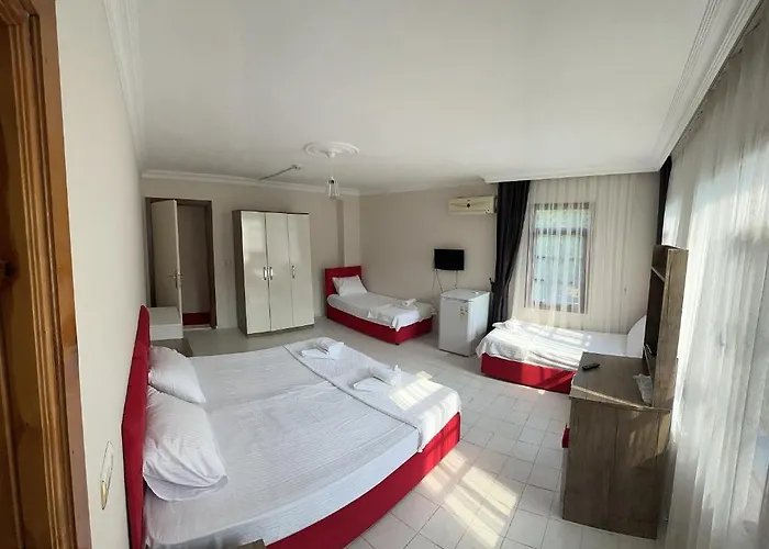 فندق Sakliderebutikotel