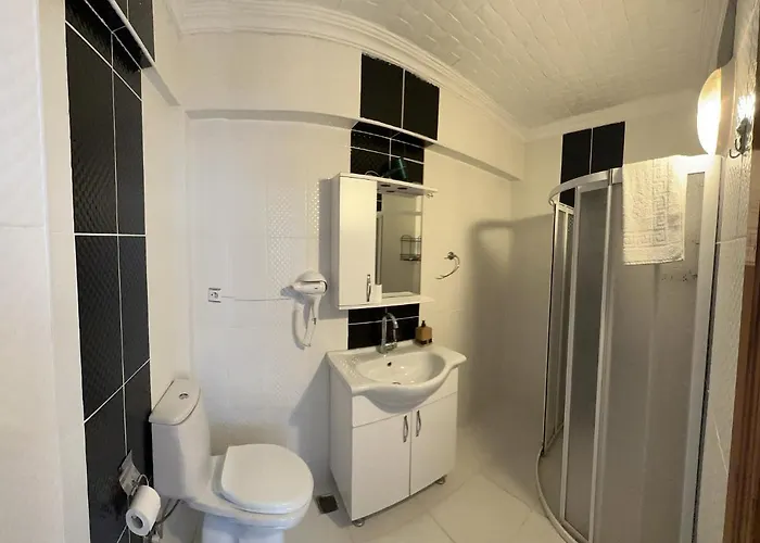 Sakliderebutikotel فندق