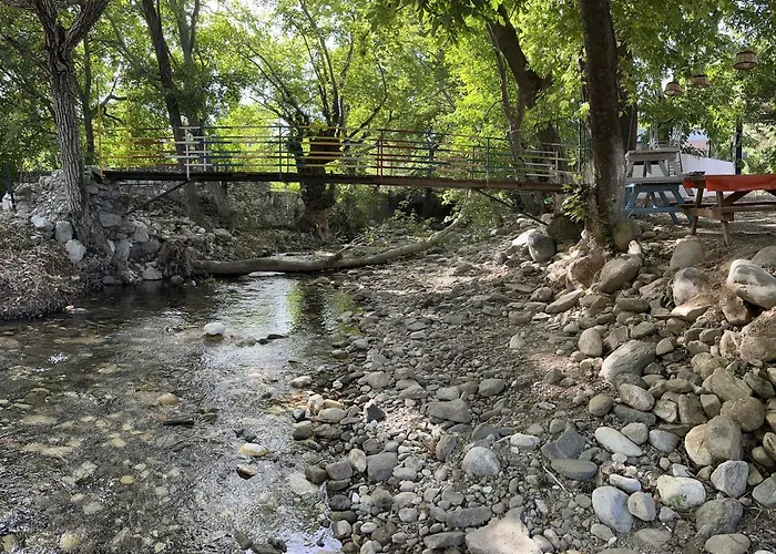 Sakliderebutikotel فندق *